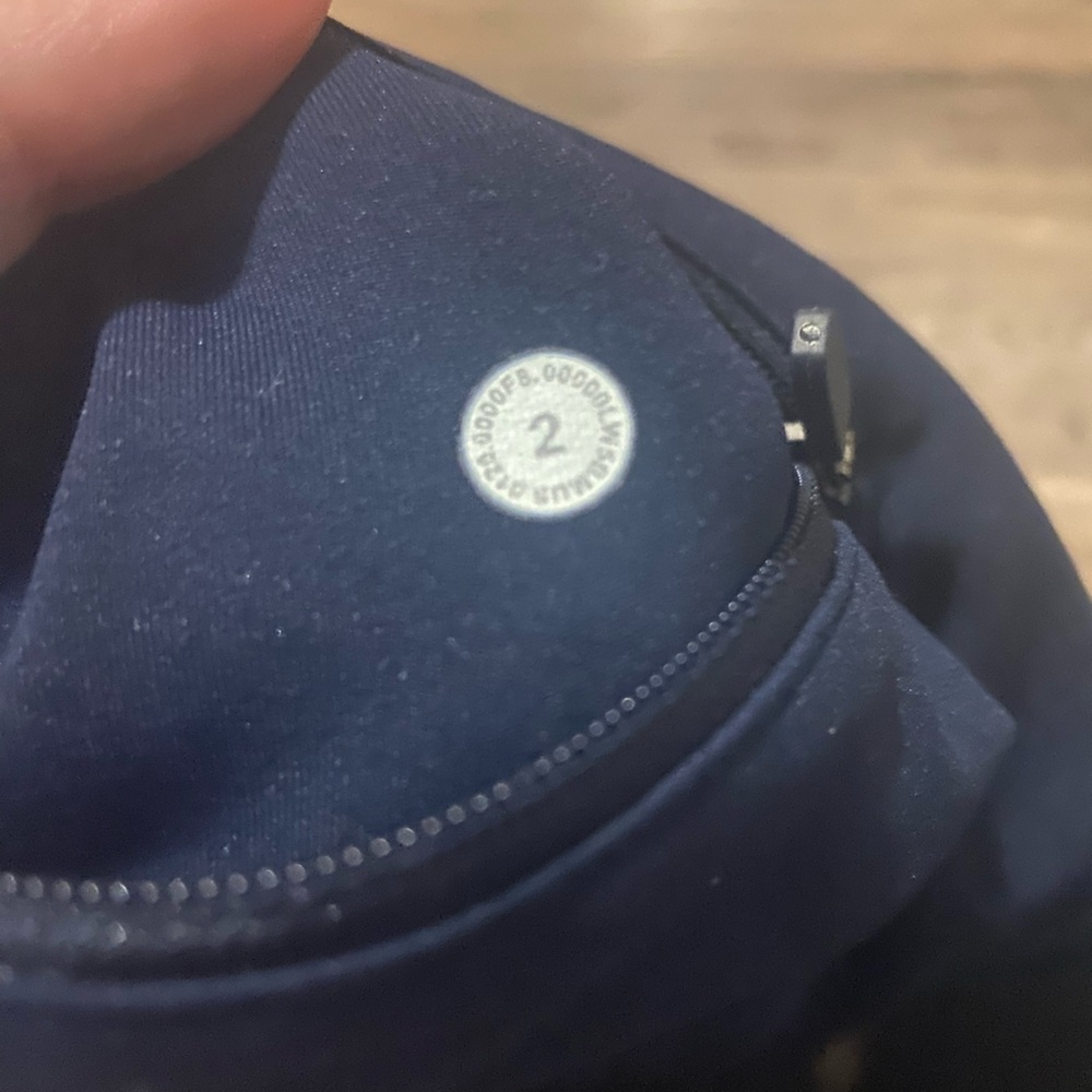 Lululemon Navy Blue Leggings - Picture 4 of 4